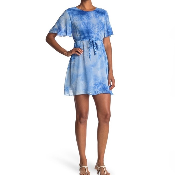 Sage Collective Dresses & Skirts - SAGE COLLECTIVE BLUE TIE-DYE MINI DRESS SIZE 6